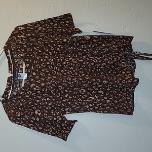 Democracy women's scoop neck shirt XS NWT!